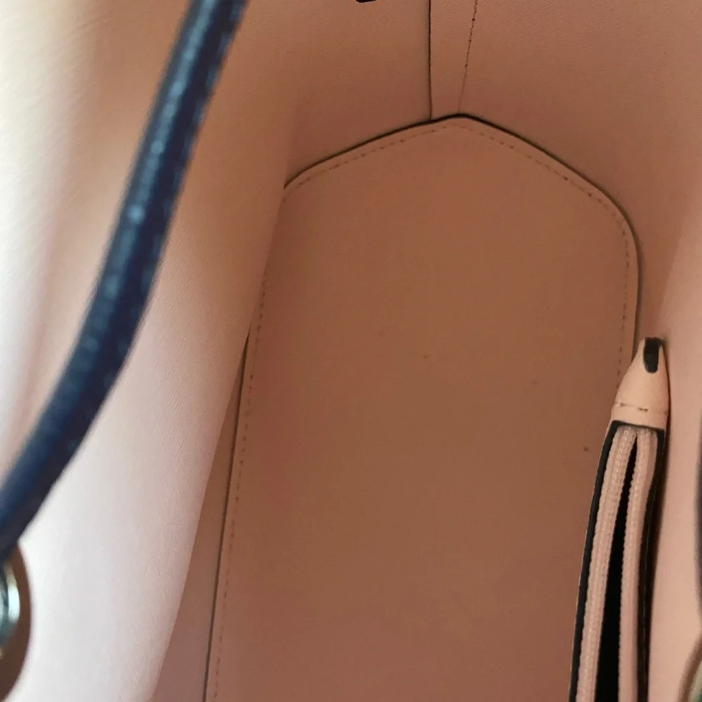 EUC Kate spade New York Eva lemon zest bucket bag/ crossbody - Picture 11 of 15